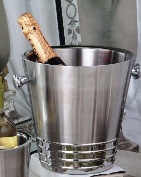 Siclie Champagne Bucket  Brushed & Ribbed Design With Solid Knob